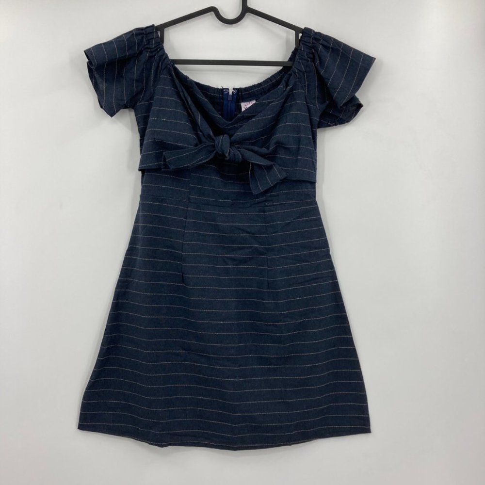 NWOT NEVER WORN Selfie Leslie Tie in Front Mini Dress